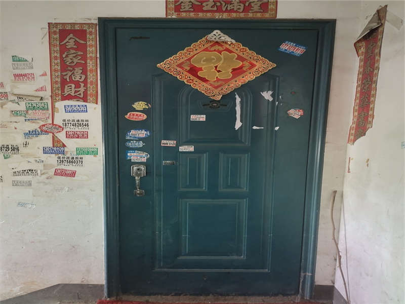 榔梨鎮(zhèn)集鎮(zhèn)中心商城法拍房01棟01幢414、514室