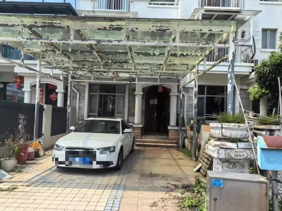 （5.5折 別墅）長(zhǎng)沙碧桂園翠漾花岸三街法拍房38、50、52、56、58、60、62、66號(hào)156室及室內(nèi)物品
